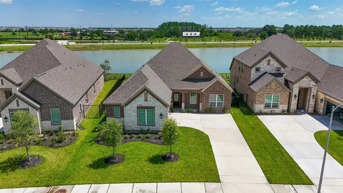 2135 Tioga View Drive, Iowa Colony, TX 77583 - Image #1