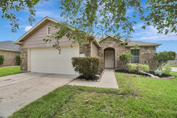 114 Mustang Stampede Drive, La Marque, TX 77568