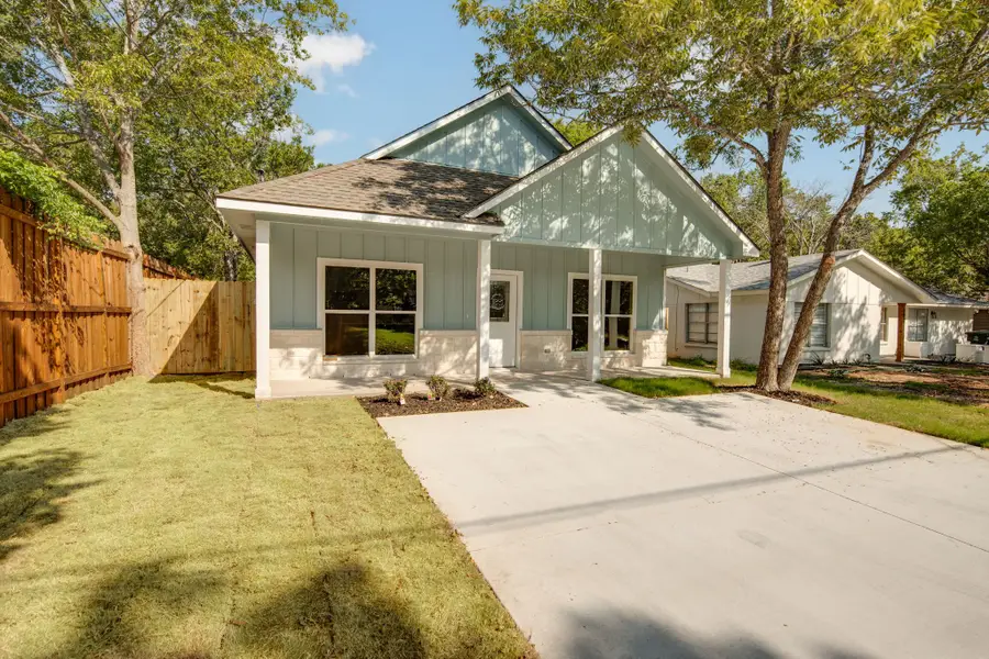 304 S Haswell Drive, Bryan, TX 77803 - Image #2