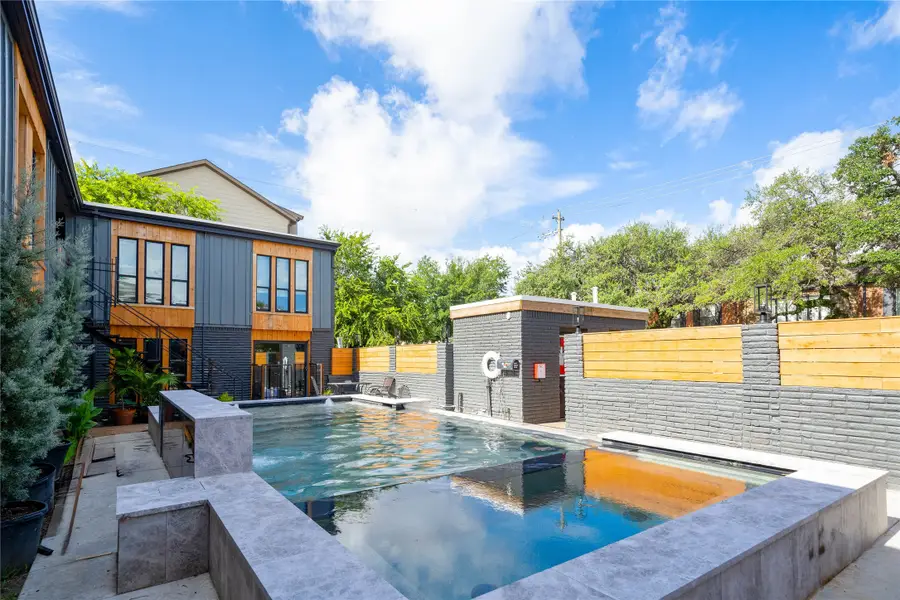 2703 Mason Street #13, Houston, TX 77006 - Image #2