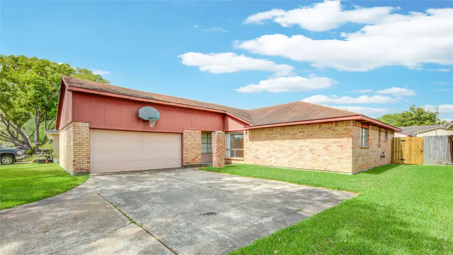 9831 Shell Rock Road, La Porte, TX 77571 - Image #2