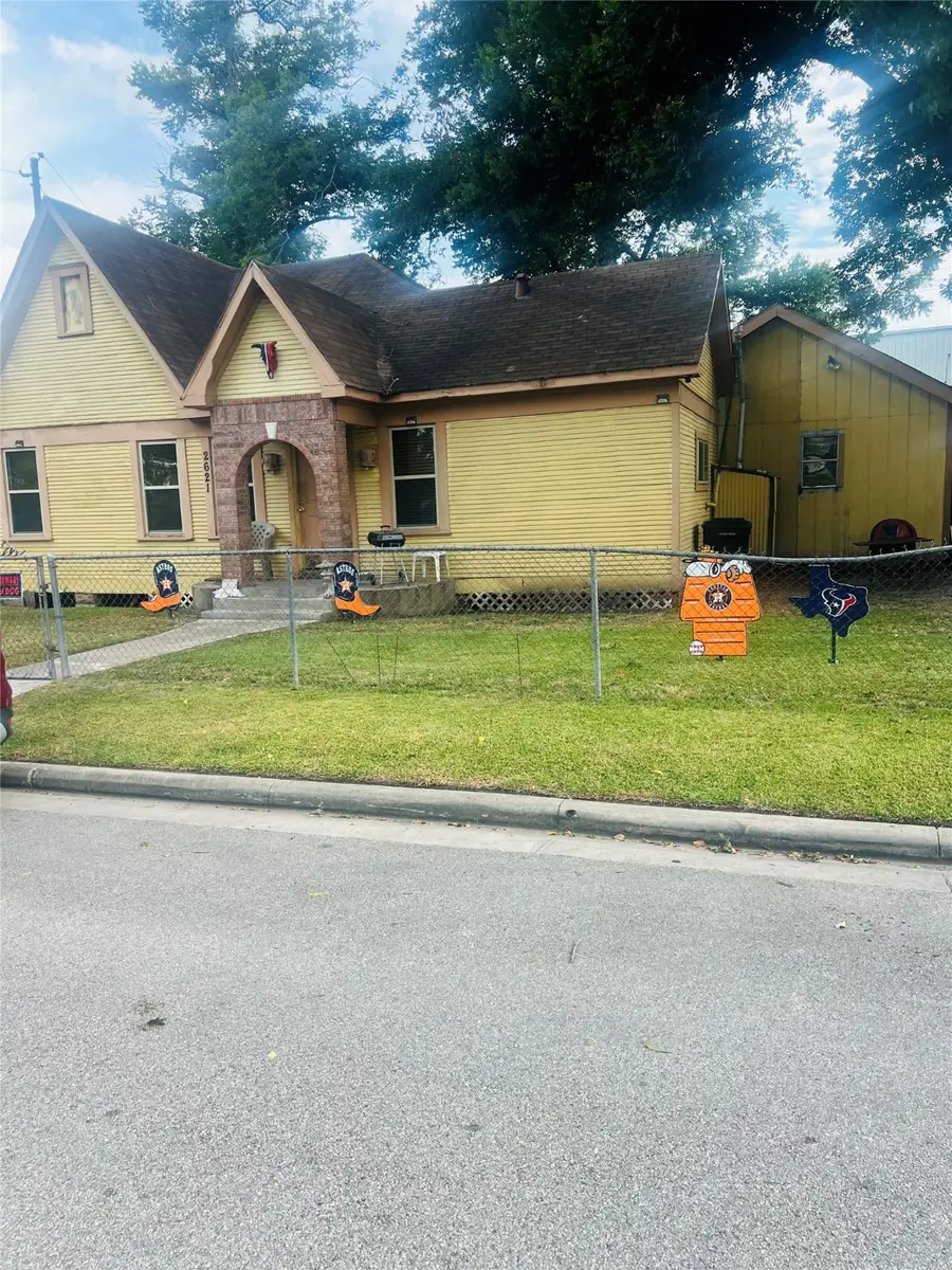 2621 Eastman Street, Houston, TX 77009 - Image #2