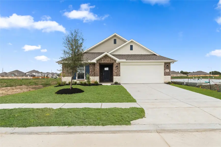 2031 Emerald Lake Trail, Dayton, TX 77525 - Image #2