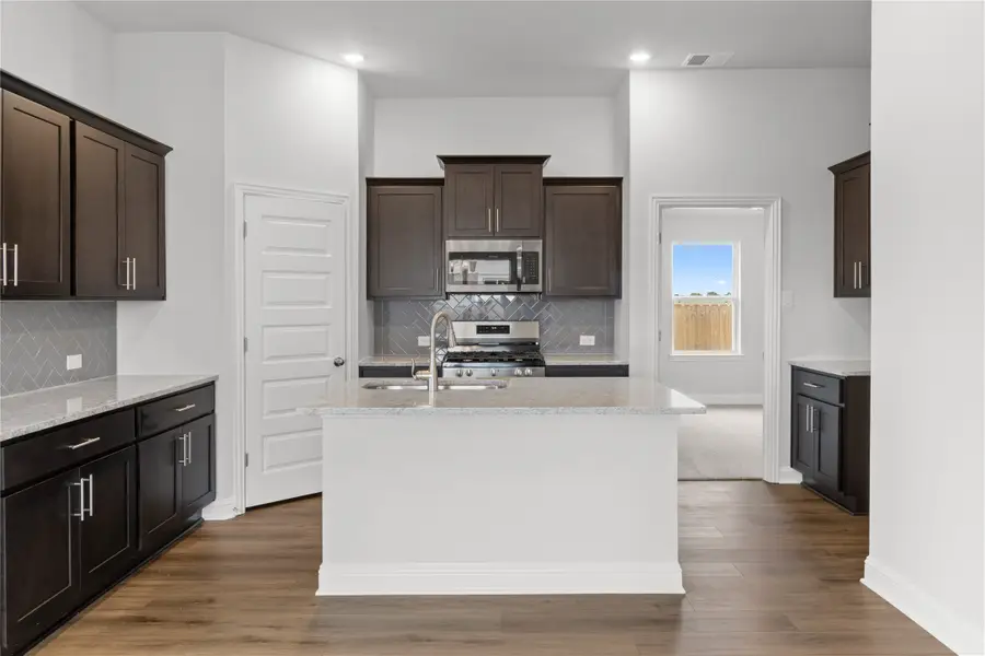 2031 Emerald Lake Trail, Dayton, TX 77525 - Image #3