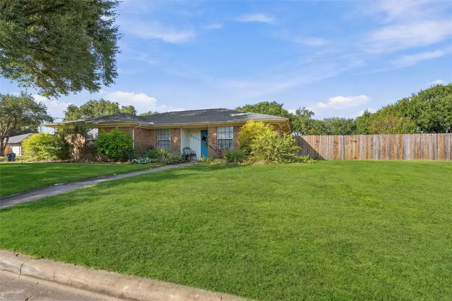 2701 Brook Bend Lane, El Campo, TX 77437 - #3
