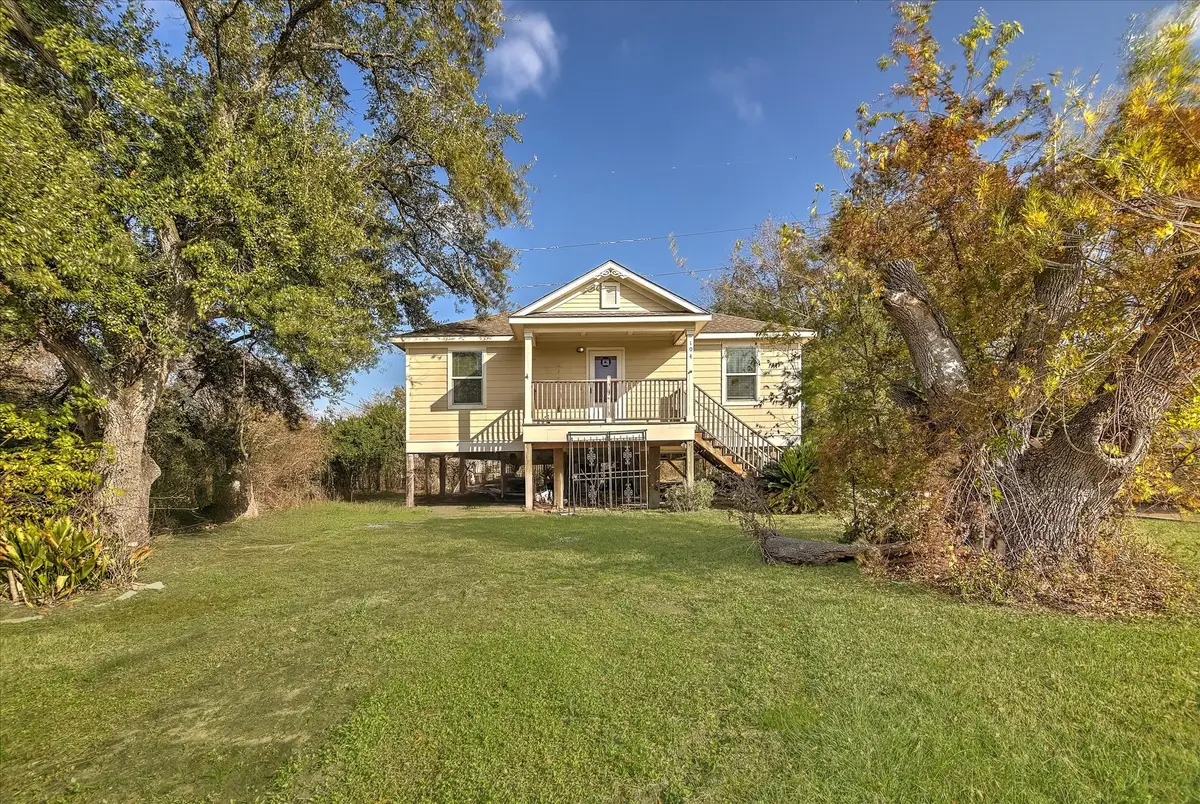 104 Macarthur Street, Baytown, TX 77520 - #1