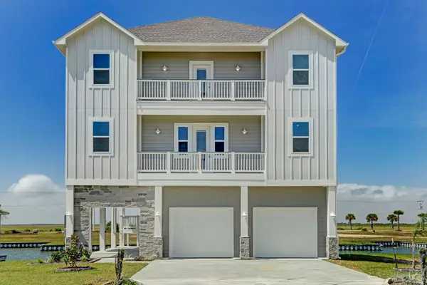 20 Largo, Hitchcock, TX 77563