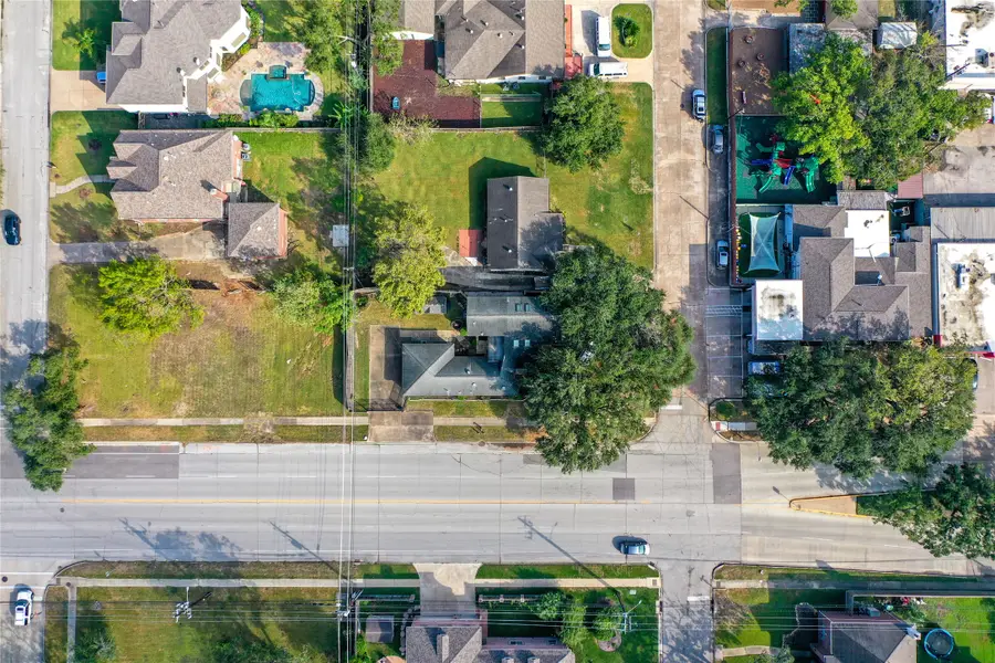 5008 Locust Street, Bellaire, TX 77401 - #2