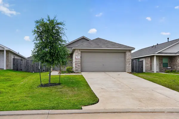 715 Hackberry Branch Court, Magnolia, TX 77354