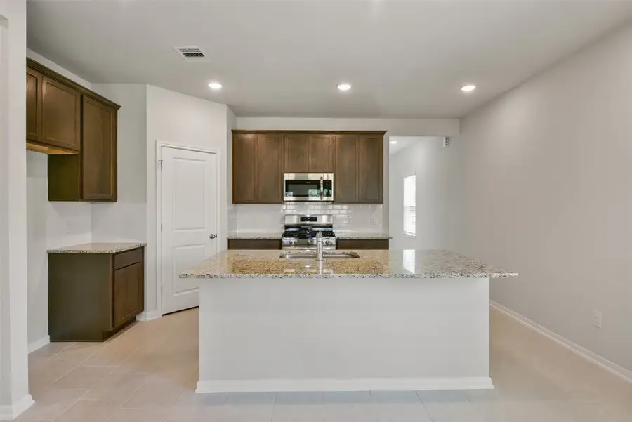 1312 Cypress Lane, Dayton, TX 77535 - Image #2