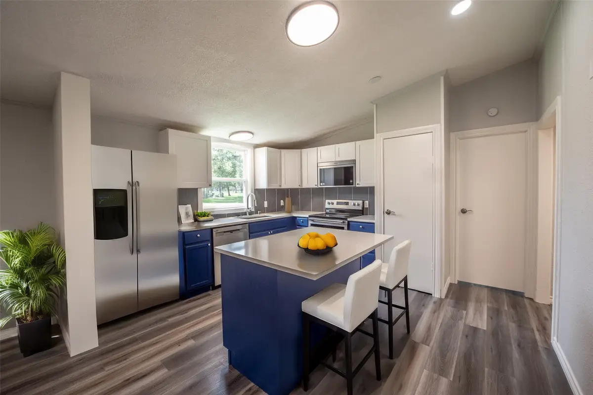 215 Shady Oaks Street, Somerville, TX 77879 - Image #1