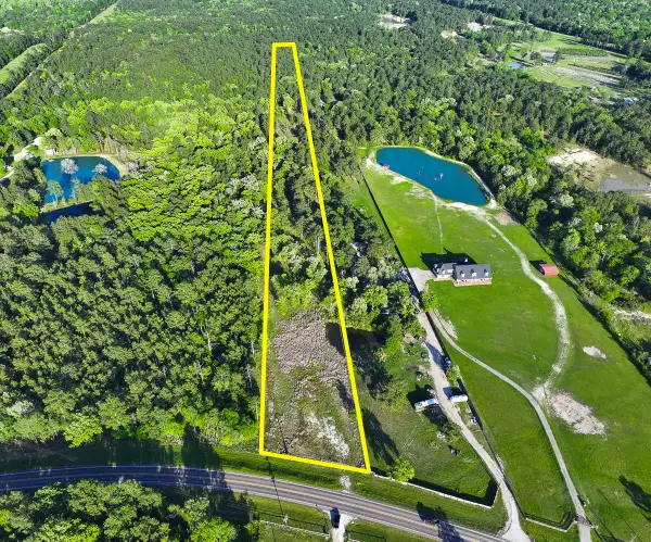 38 00 Fm 3454, Huntsville, TX 77320