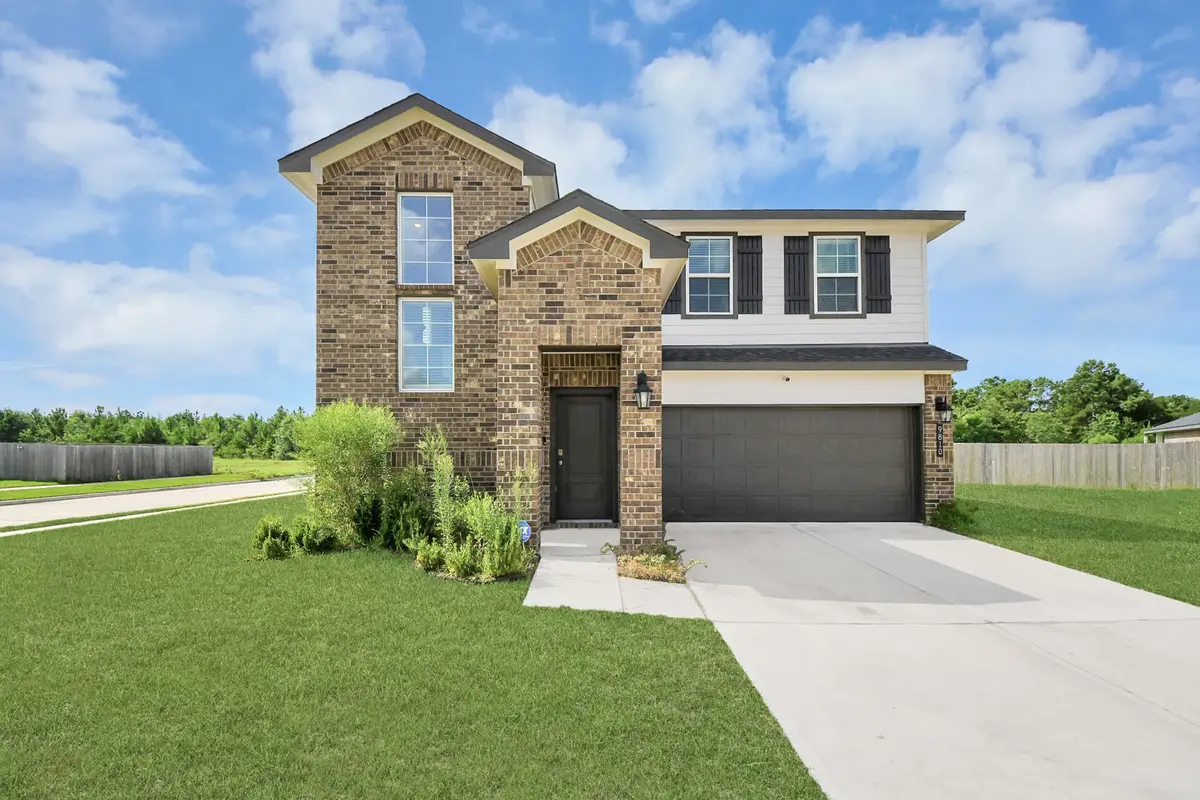 9810 Palm Royal Drive, Baytown, TX 77521 - #1