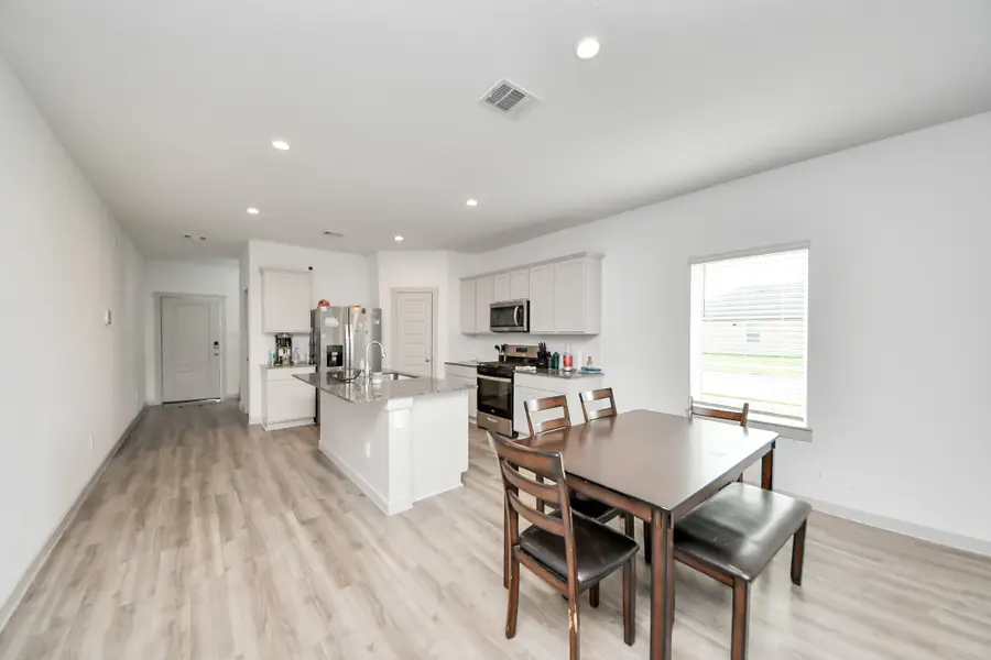 9810 Palm Royal Drive, Baytown, TX 77521 - #2