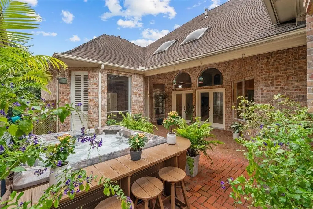 5038 Huntwick Parc Court, Houston, TX 77069 - #1