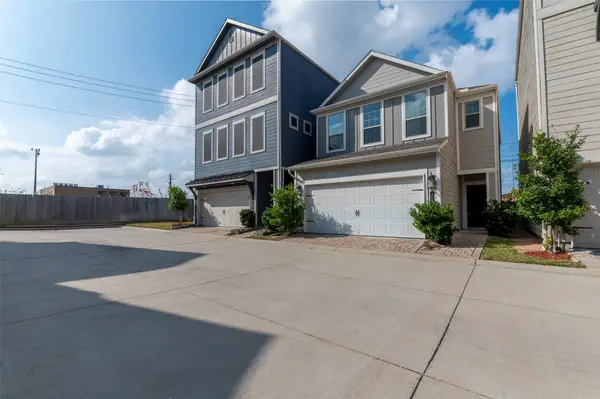 10504 Marston Vineyard Drive, Houston, TX 77025