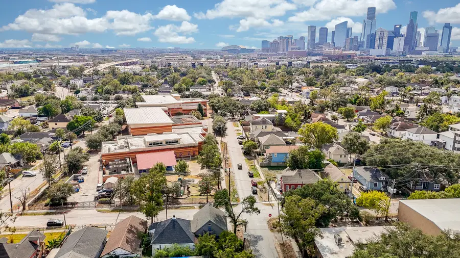 1501 Noble Street, Houston, TX 77009 - Image #2