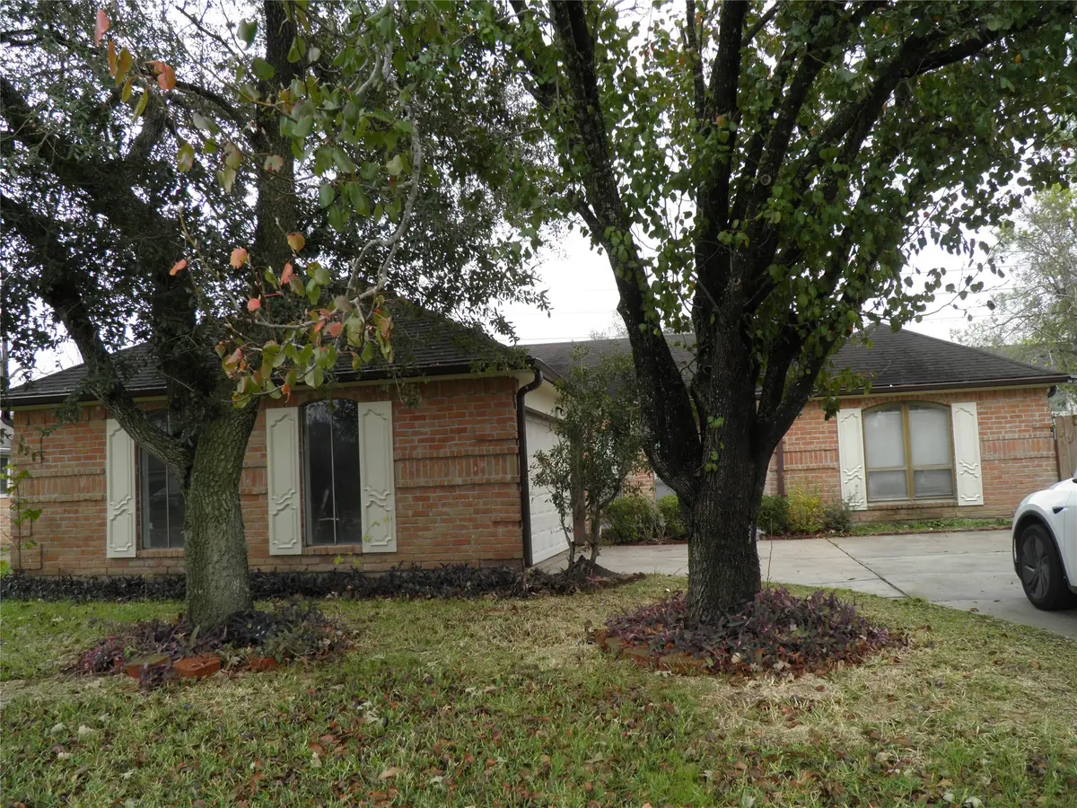 6819 Addicks Clodine Road, Houston, TX 77083 - Image #1