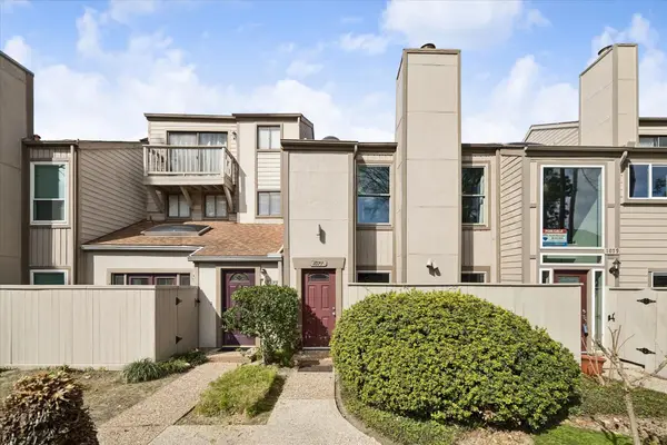 1077 Country Place Drive #1077, Houston, TX 77079