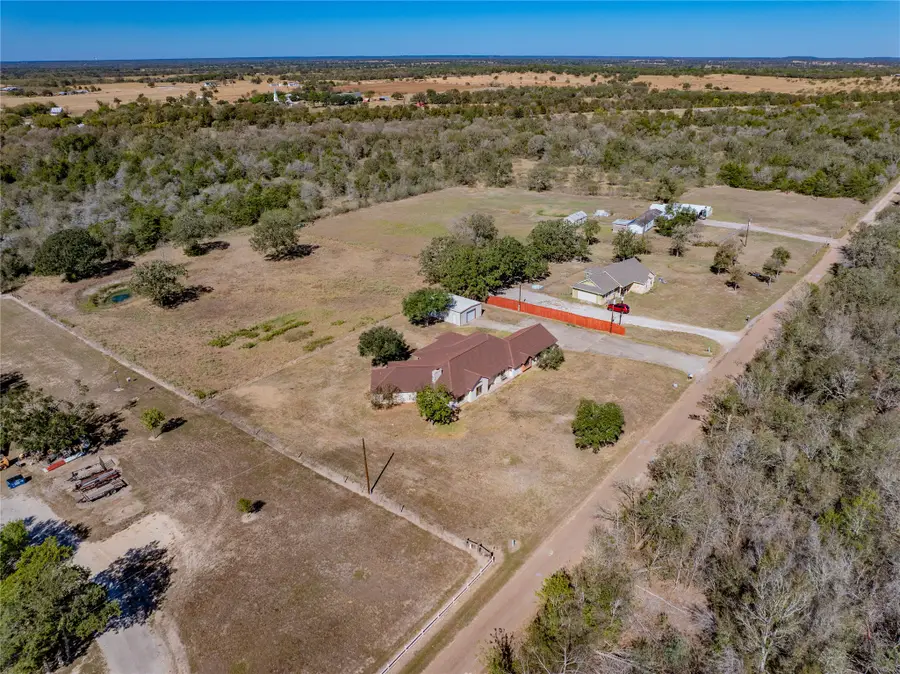 407 Raymond Road, La Grange, TX 78945 - Image #3