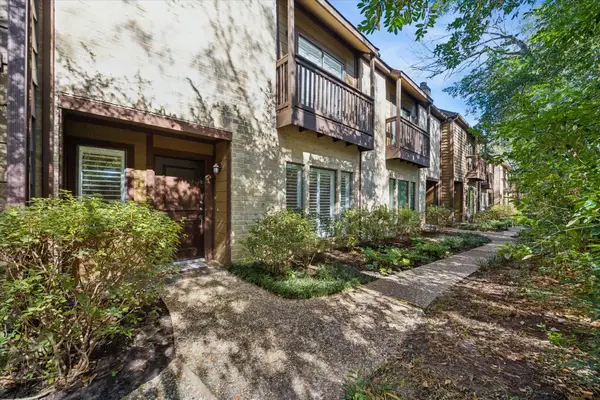 11711 Memorial Drive #549, Houston, TX 77024