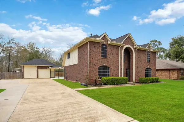 15 Finetta Lane, Alvin, TX 77511