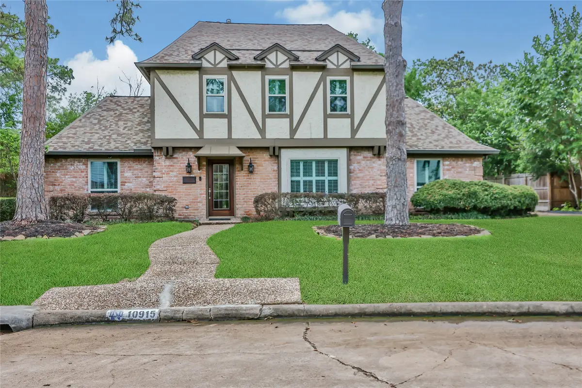 10915 Holly Springs Drive, Houston, TX 77042 - #1
