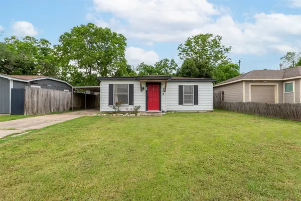 708 Gresham Street, Baytown, TX 77520