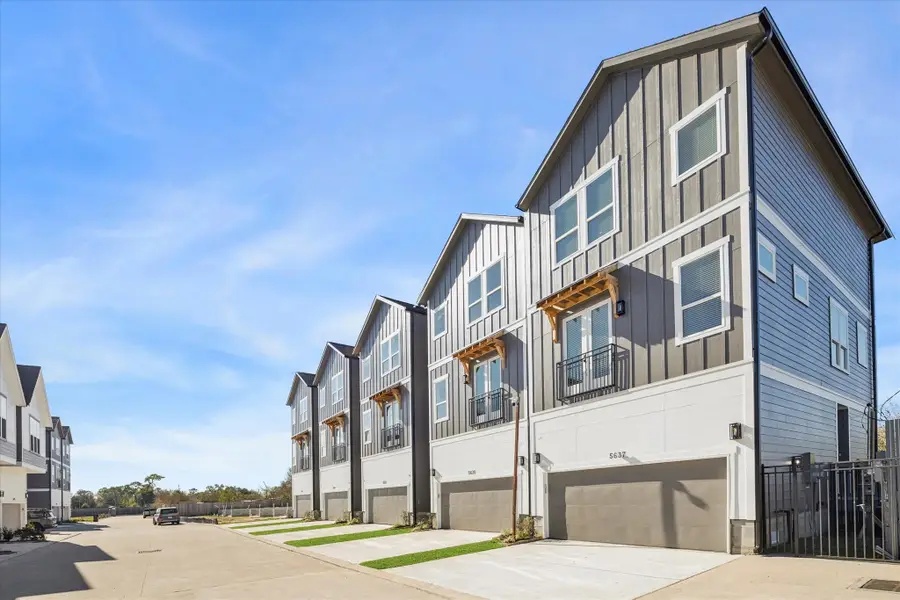5635 Azores, Houston, TX 77091 - #3