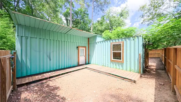 6053 Skylane Drive, Montgomery, TX 77316