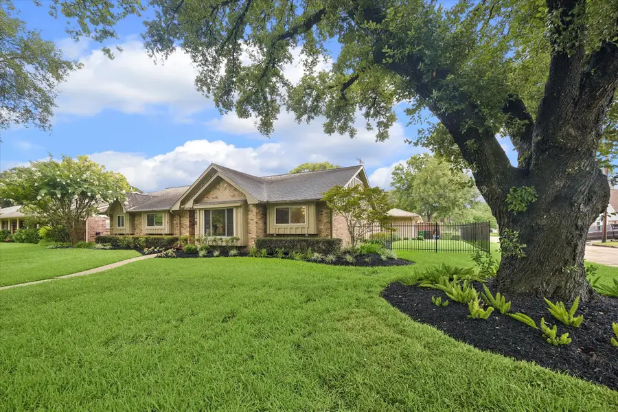 5442 Imogene Street, Houston, TX 77096 - #3