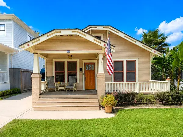 825 Ralfallen Street, Houston, TX 77008
