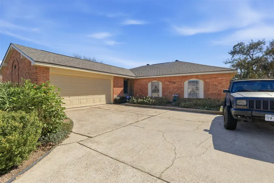 10130 Shell Rock Road, La Porte, TX 77571 - Image #3