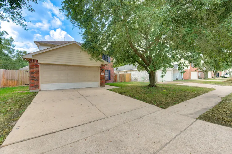15734 Briargate Court, Stafford Missouri City, TX 77489 - Image #3