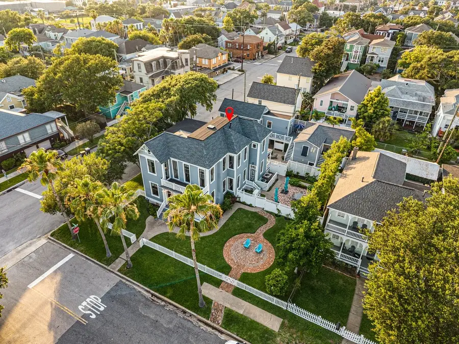 1728 Avenue M, Galveston, TX 77550 - #3