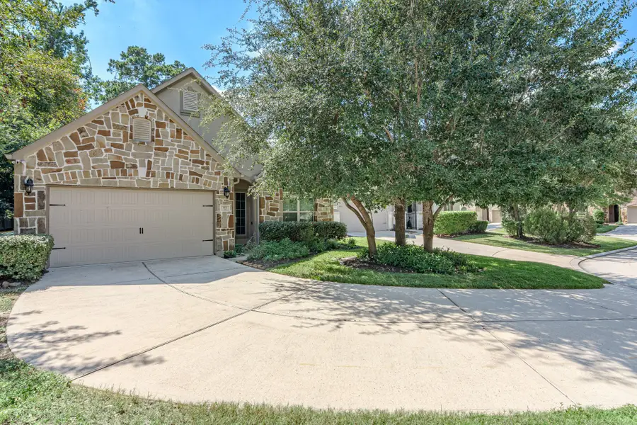 112 Sundown Ridge Place, The Woodlands, TX 77375 - Image #3