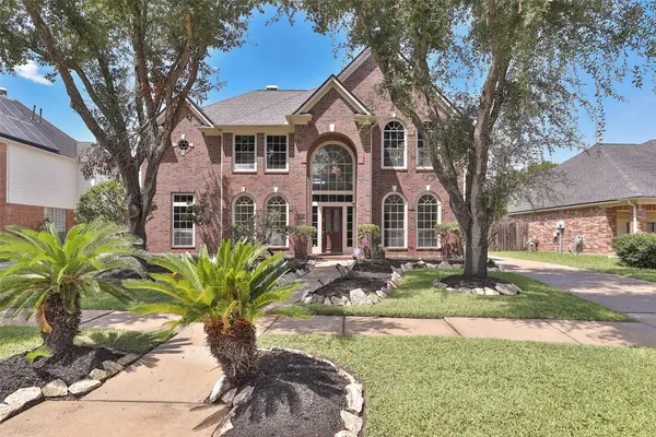 2306 Sparrow Branch Court, Sugar Land, TX 77479