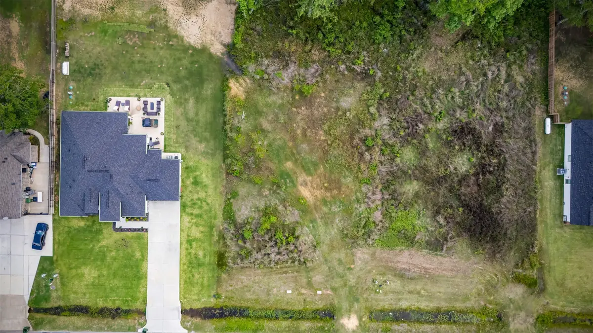 212 County Road 6609, Dayton, TX 77535 - Image #1