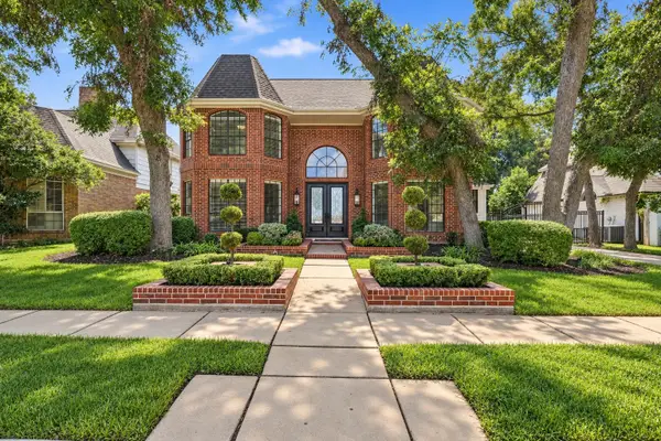 1207 Plantation Drive, Richmond, TX 77406