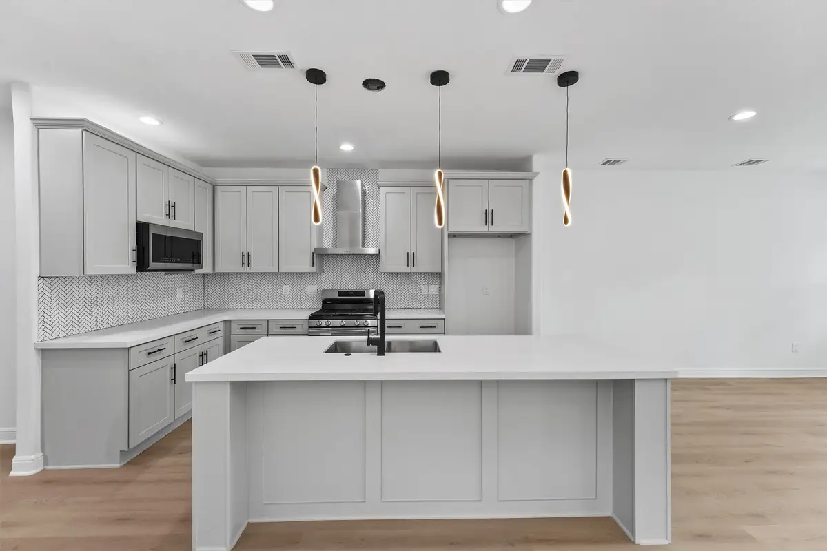 5013 Golden Forest Drive, Houston, TX 77091 - Image #1