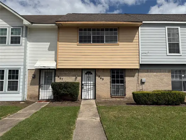 11869 Algonquin Drive, Houston, TX 77089