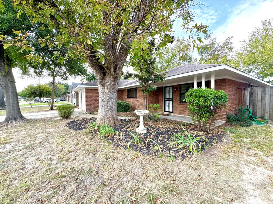 5510 Nina Lee Lane, Houston, TX 77092 - Image #2