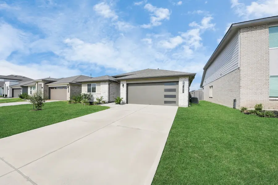 7806 Cattleman Valley Drive, Rosharon, TX 77583 - Image #2