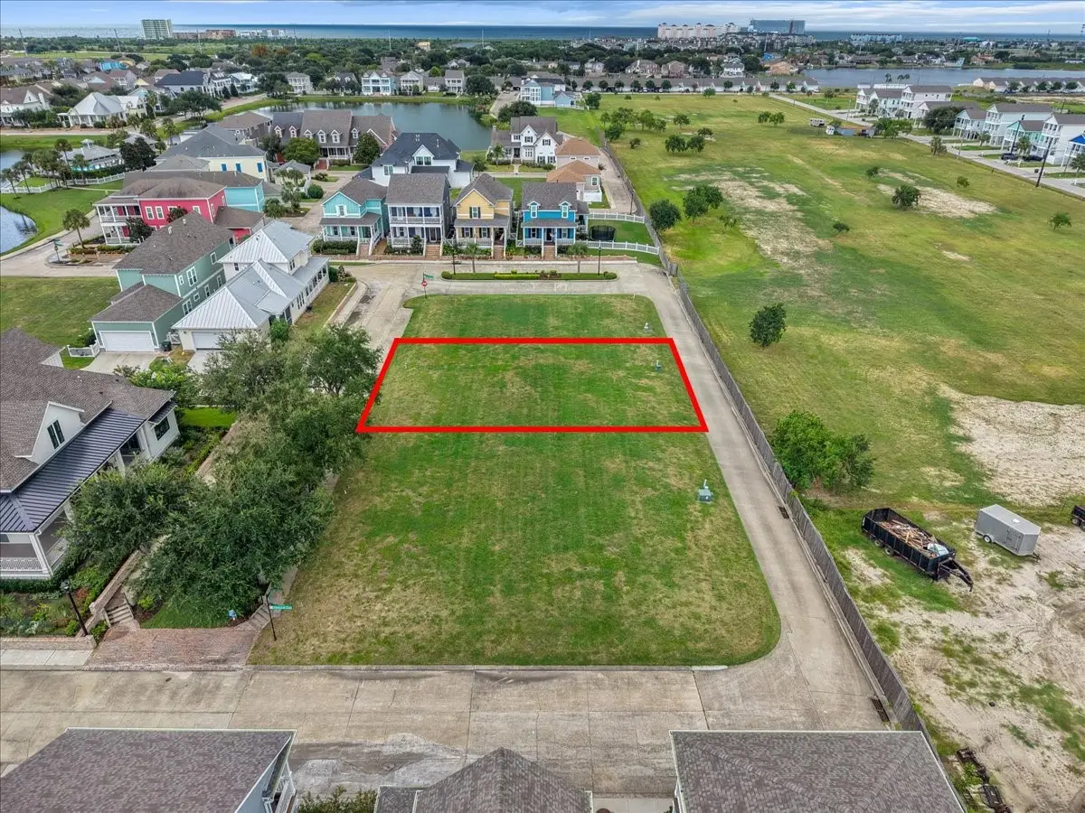 5 Meridian Way, Galveston, TX 77554 - #1