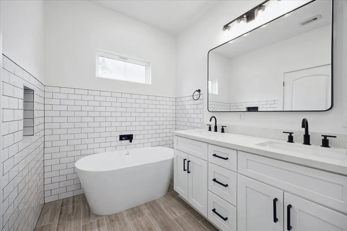 2015 Brackenridge Street #B, Houston, TX 77026 - Image #1