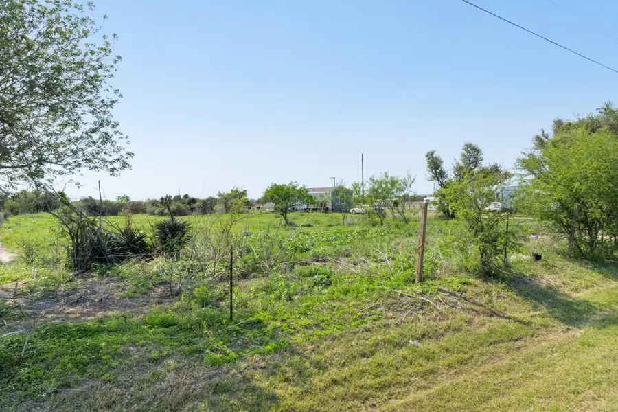 123 Janacek, Rockport, TX 78382 - Image #2