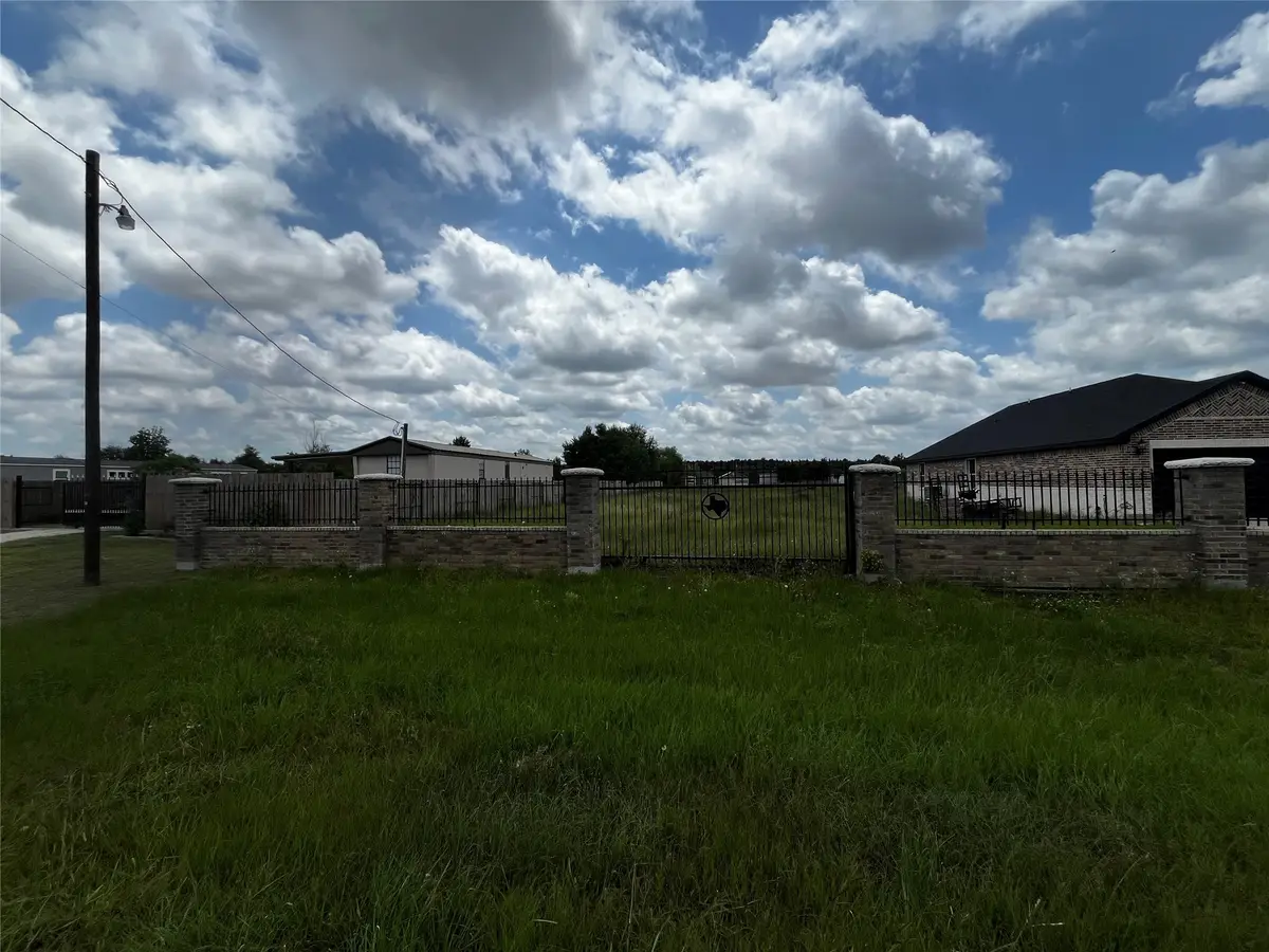 177 County Road 3550, Cleveland, TX 77327 - Image #1