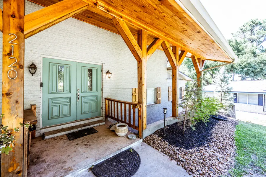 2120 Avenue R, Huntsville, TX 77340 - #3