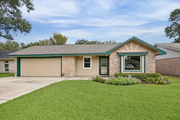 13626 Greenridge Drive, Sugar Land, TX 77498