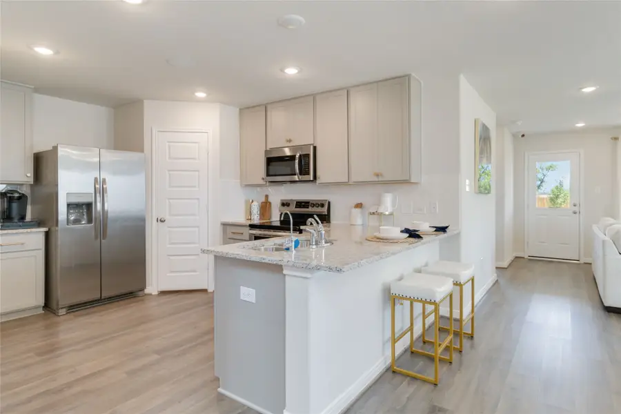 819 Clear Valley Lane, Dayton, TX 77535 - Image #3